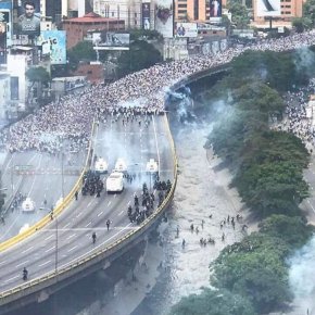 Βενεζουέλα: Η μητέρα όλων των διαδηλώσεων και τα social media
